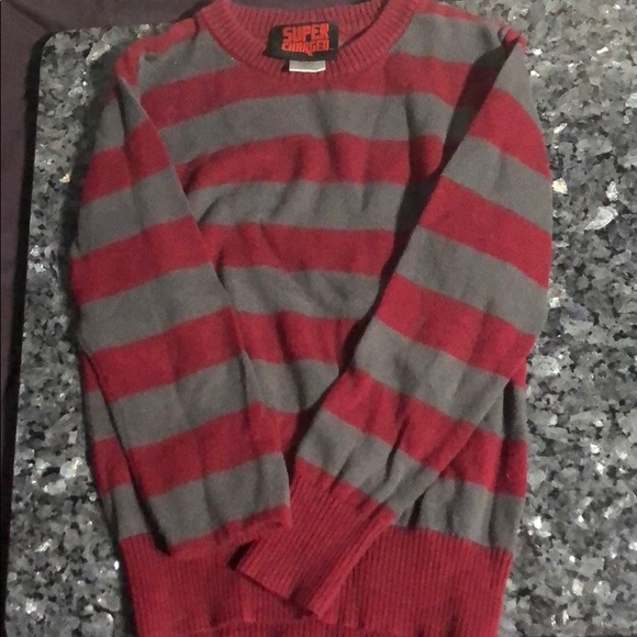 Puma T-shirt/Sweater Bundle🤑 - Picture 4 of 6